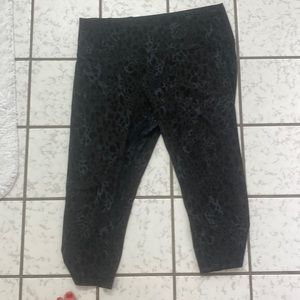 lululemon athletica Black Patterned Capris